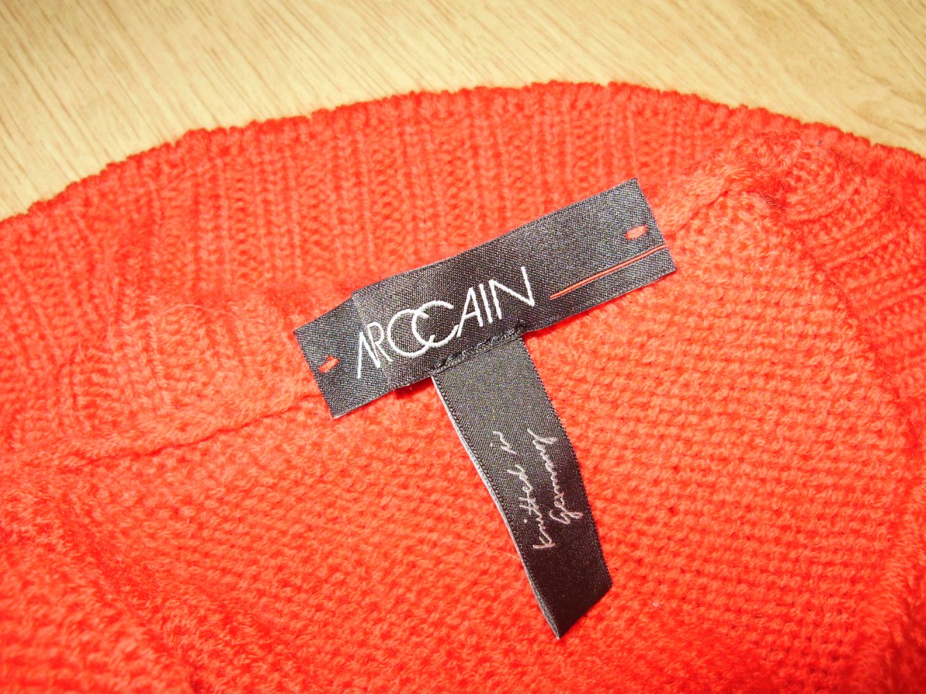 Marc Cain Pullunder rot V Neck lang 100% Schurwolle N2 = M