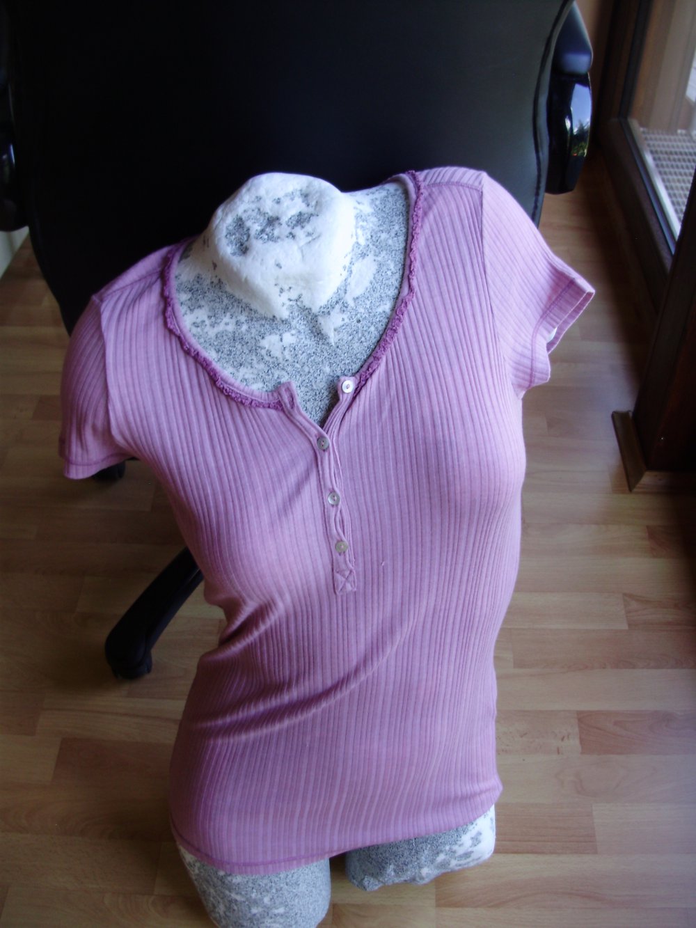 Benetton Shirt altrosa Knöpfe Spitze Rippen S / M