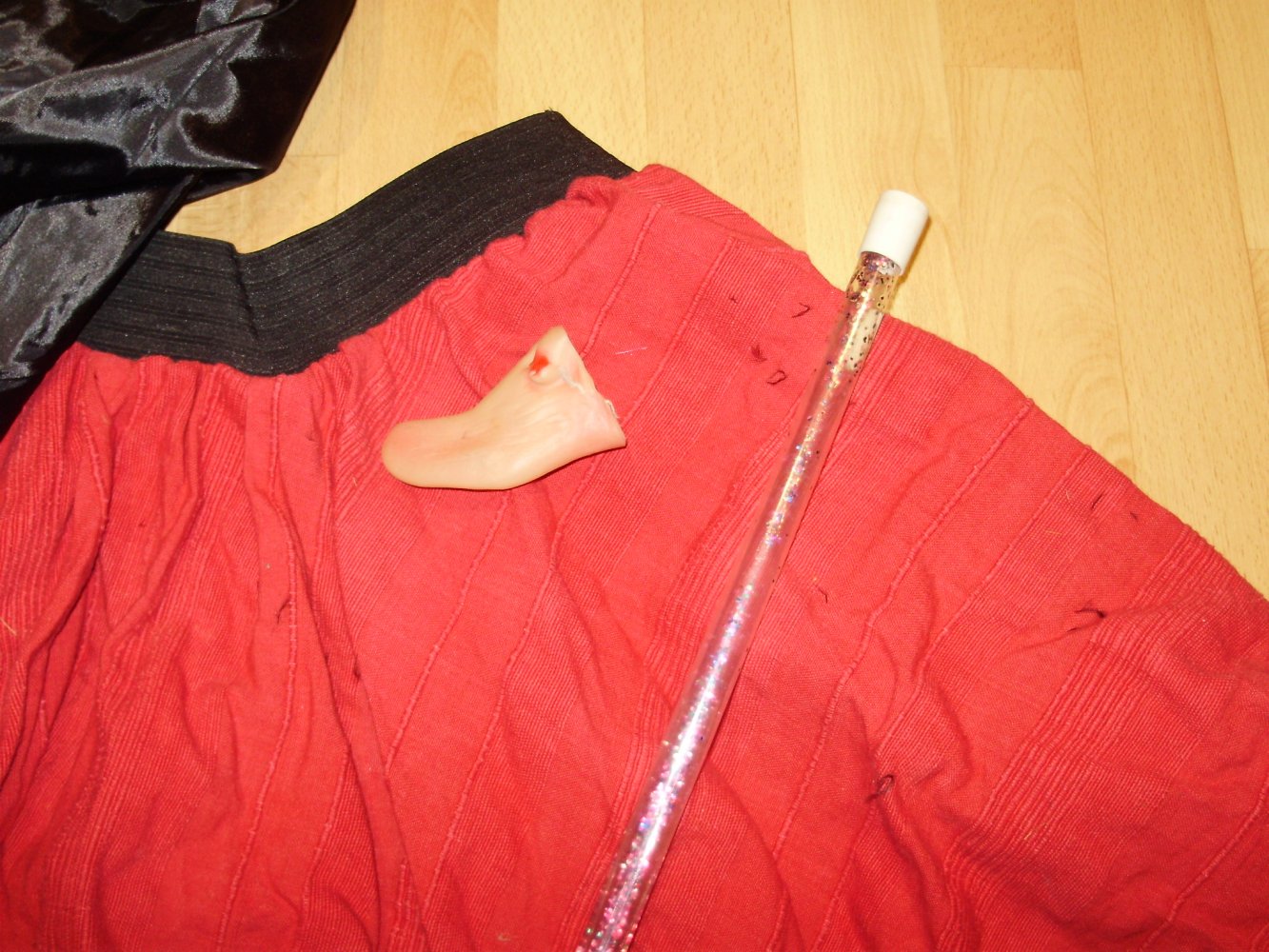 Hexenkostüm: Rock-Umhang-Nase-Zauberstab-Hut S M