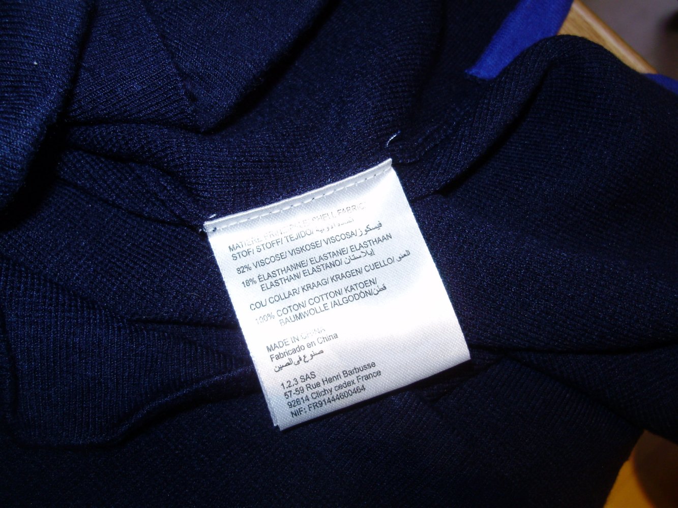 1.2.3. Paris Pullover d´blau Kragen bestickt L