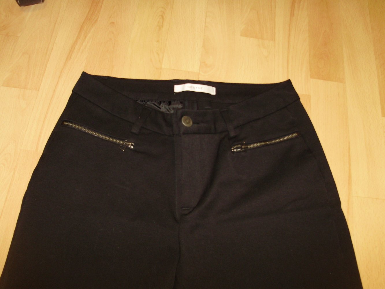 Gestuz Hose schwarz Modell Maylie pants Gr 38