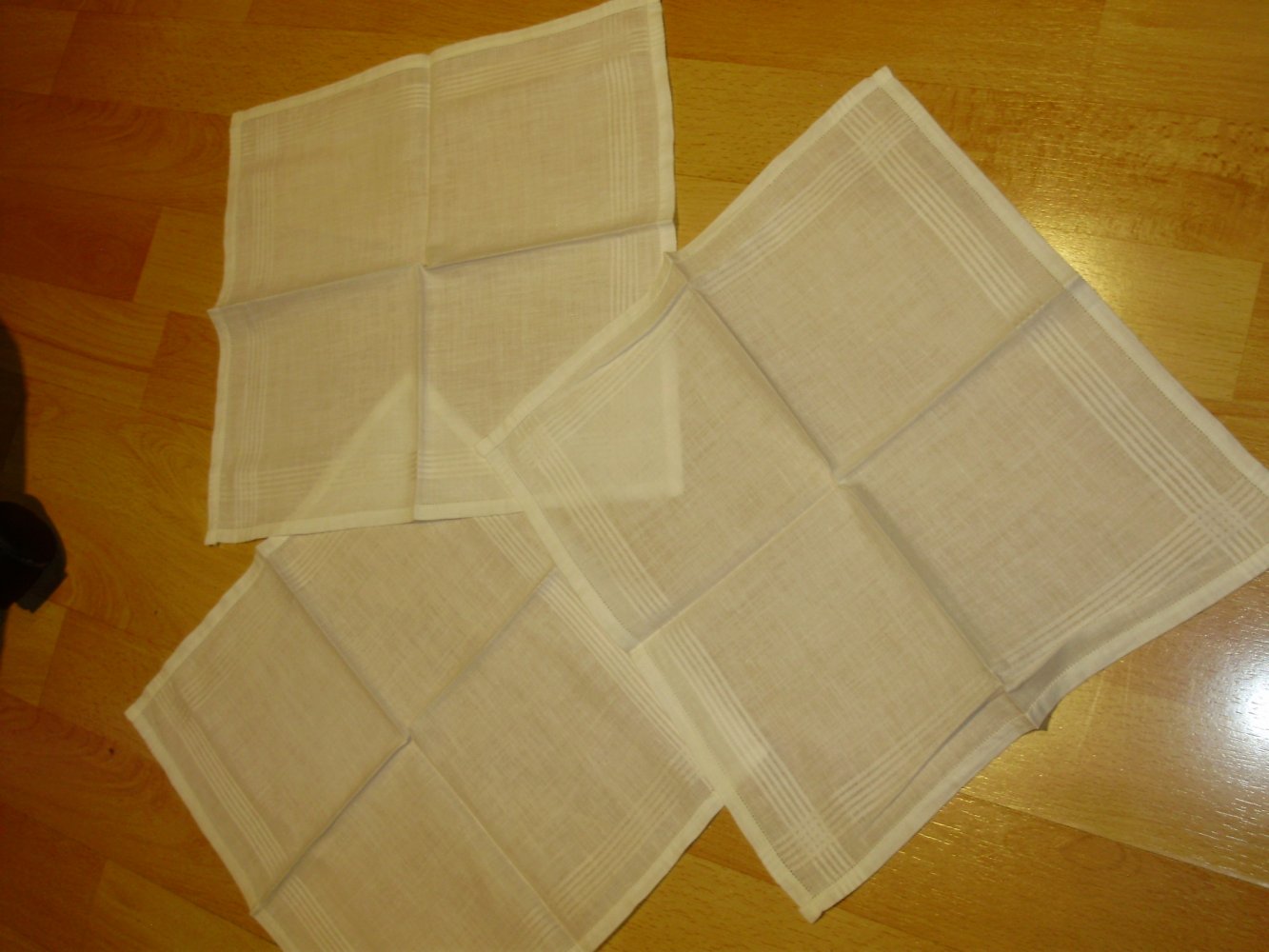 Taschentuch Set Vintage 3 Taschentücher weiß mit Verzierung am Rand