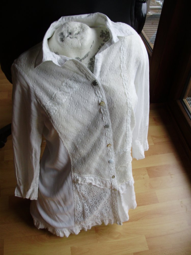 Carla F Bluse weiß creme Spitze ausgefallen 38