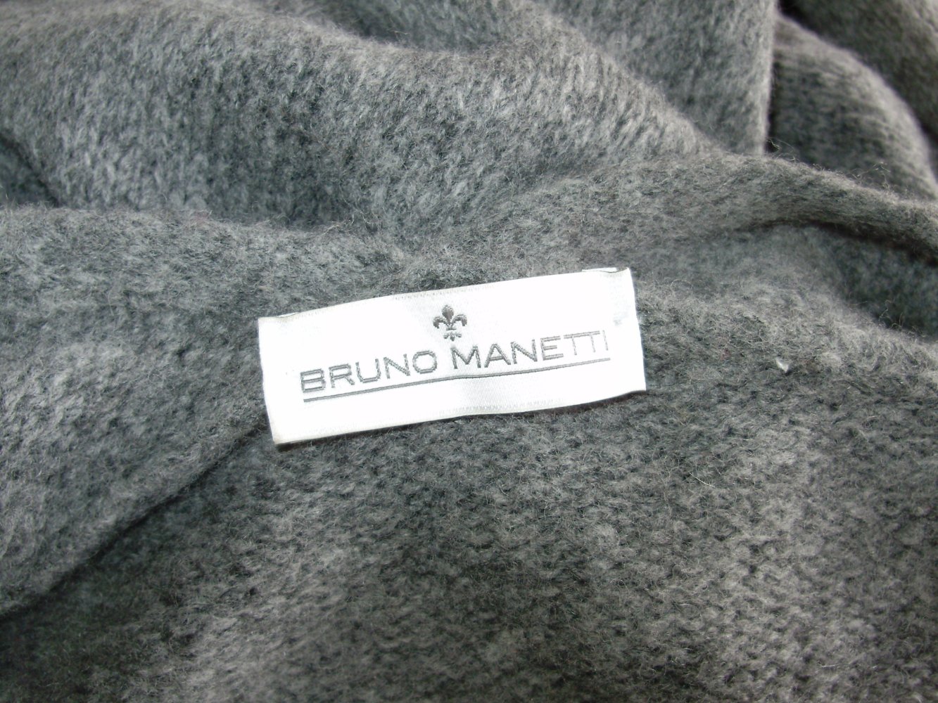 Bruno Manetti Strickmantel Wolle grau Fransen M