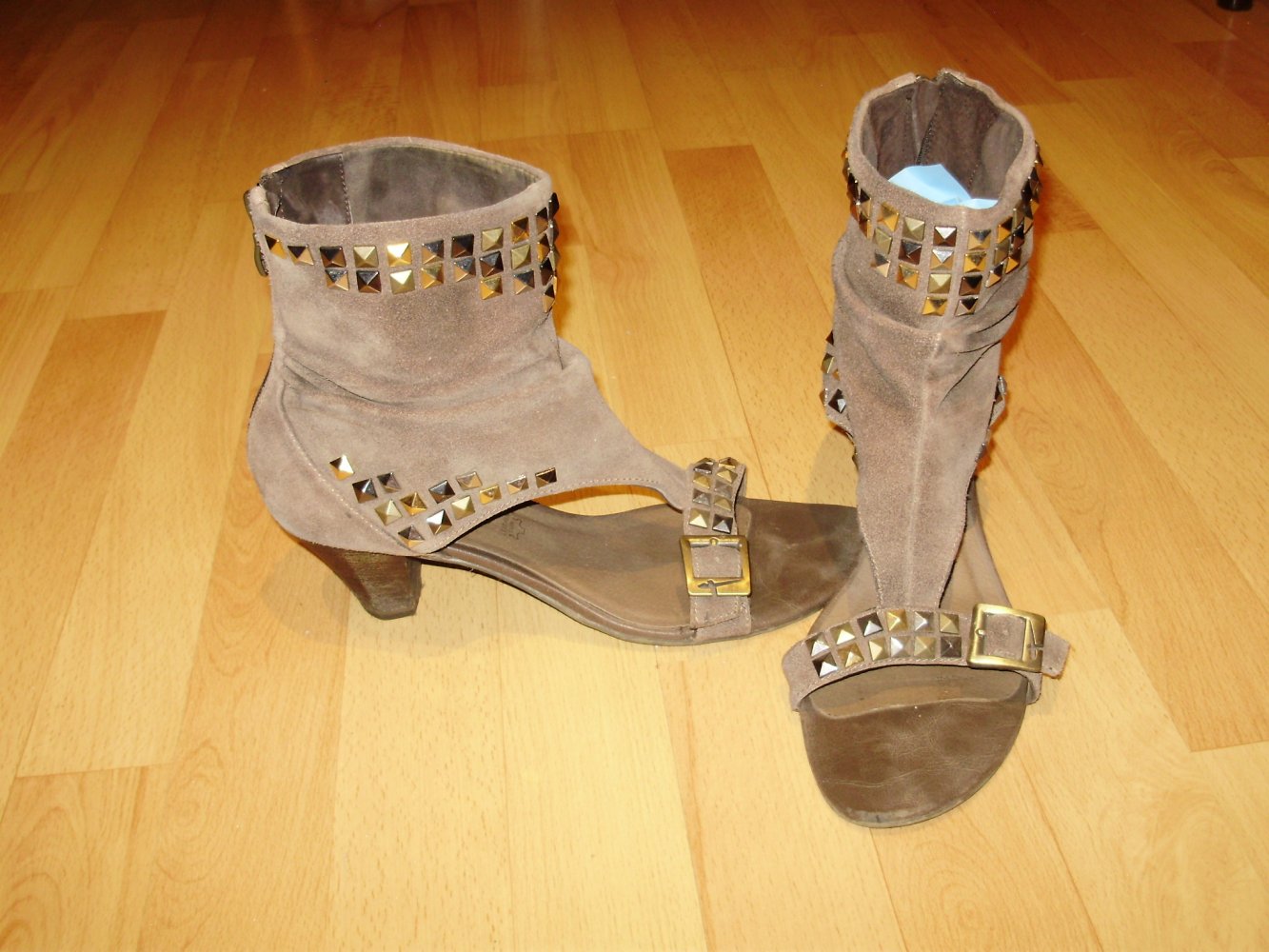 Tamaris Sandalen ausgefallen Leder braun Nieten 40 wie neu