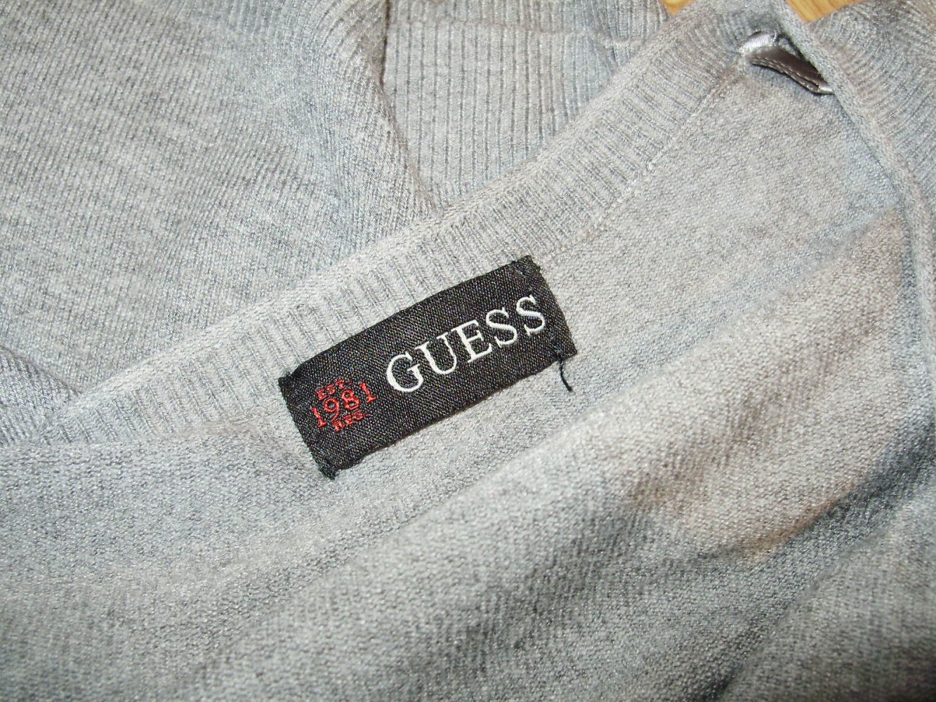 Guess Pullover Feinstrick grau Pailletten S M