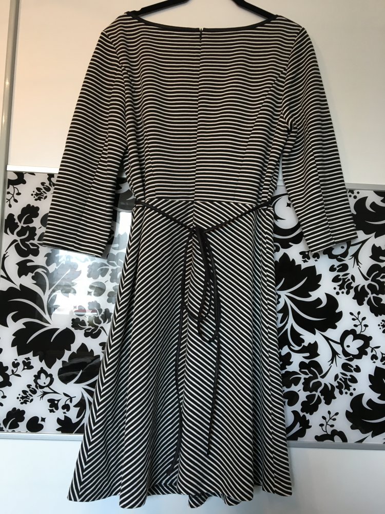 Kleid von s.Oliver 