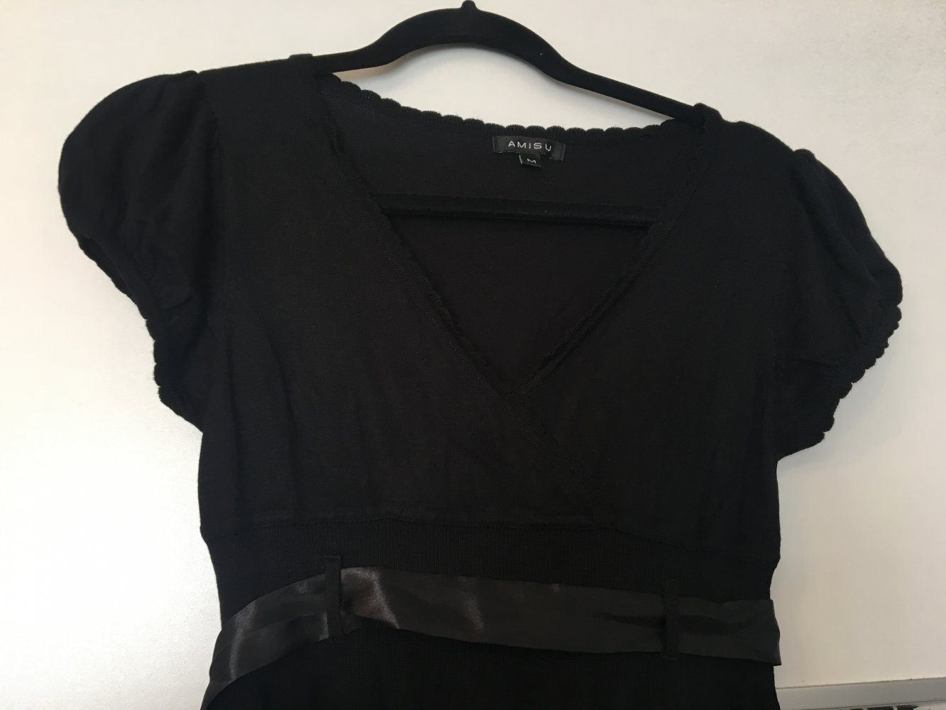Schwarzes Strickkleid