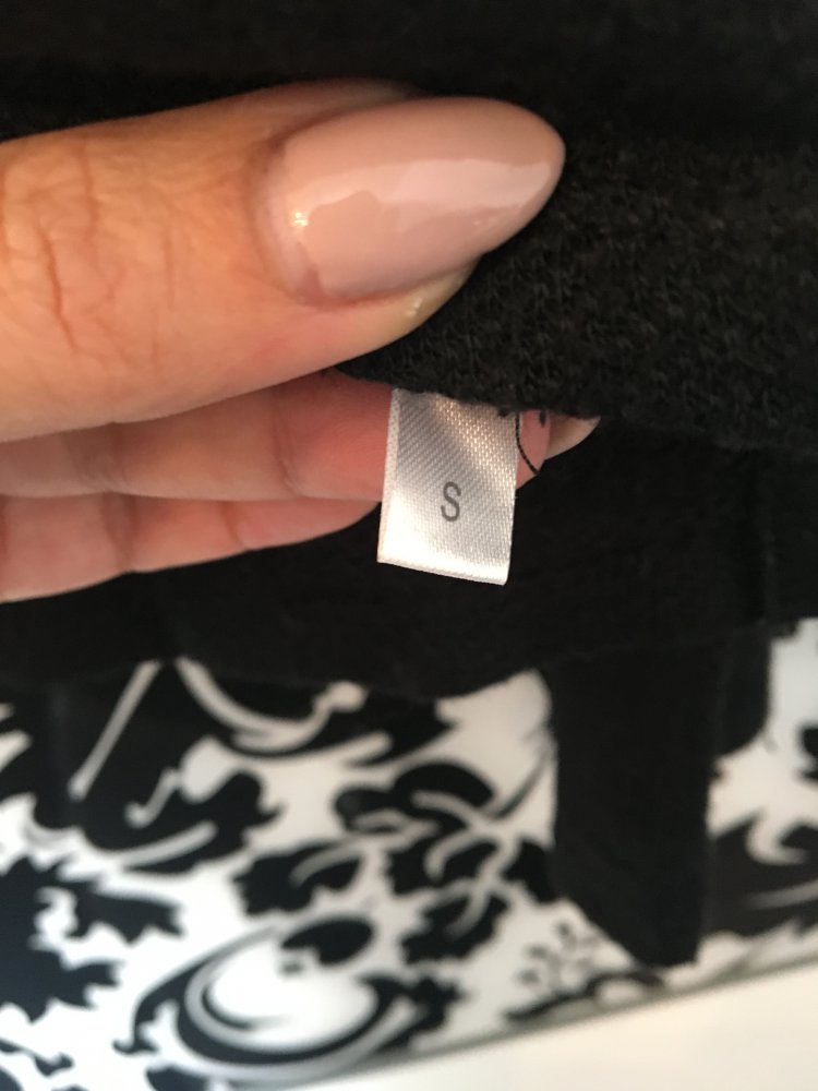 Pullover mit Nieten