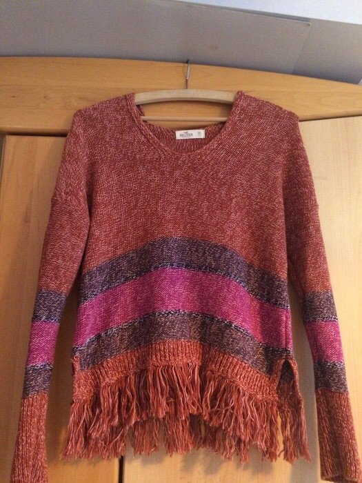 Fransen Kapuzen-Pullover von Hollister, Gr. XS/S