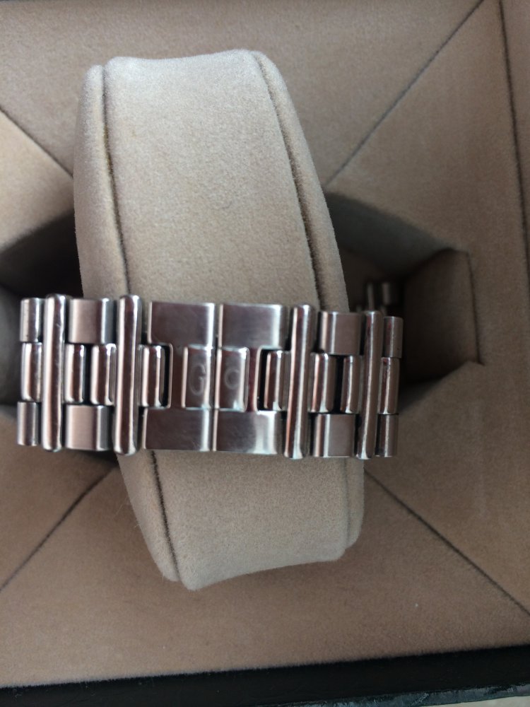 Silber Gliederarmbanduhr von Guess
