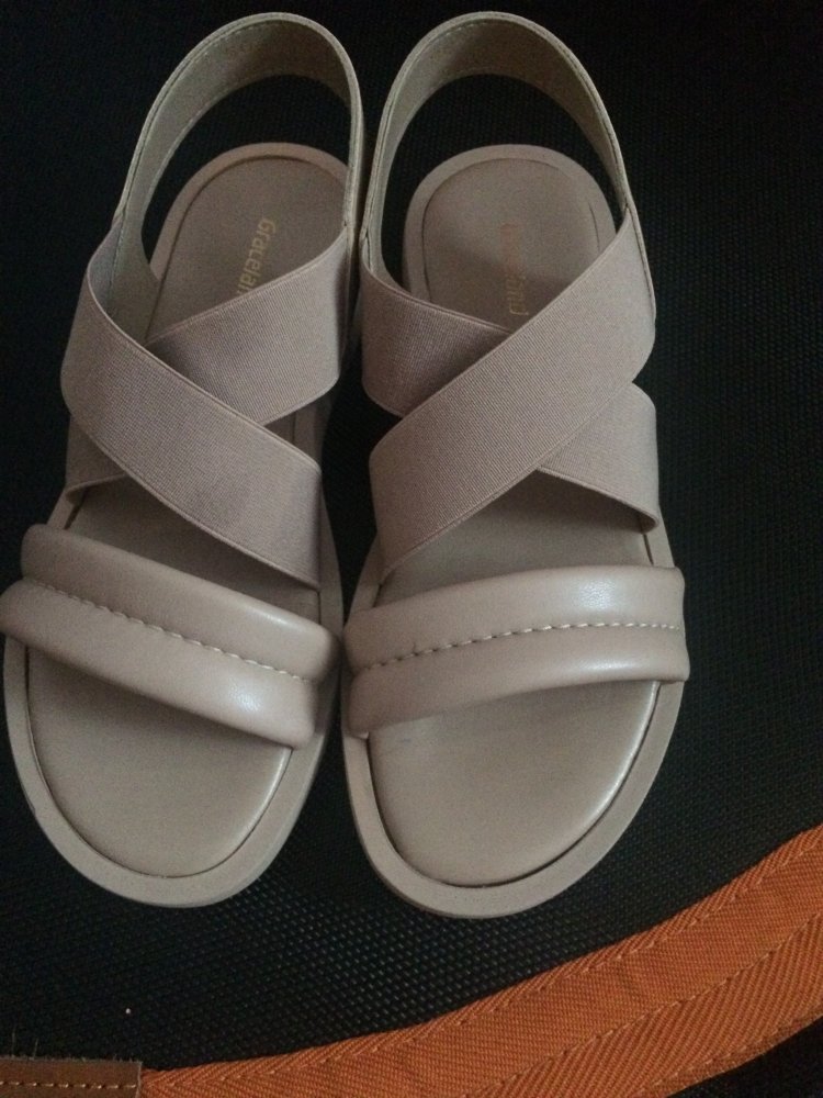 Beige Sandalette mit Platteauabsatz