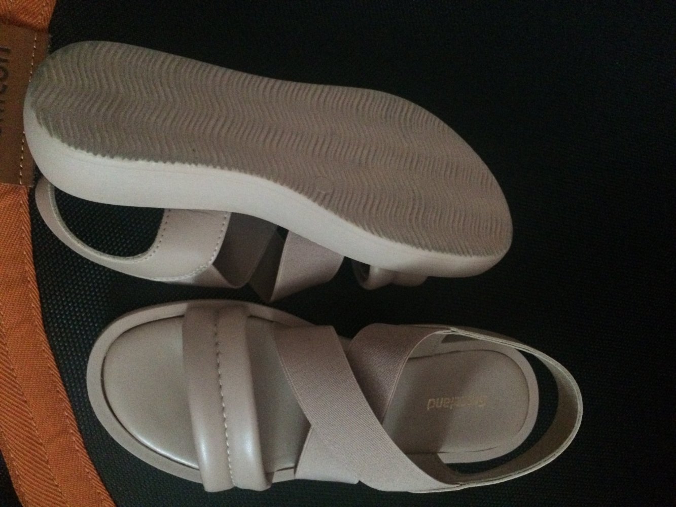 Beige Sandalette mit Platteauabsatz