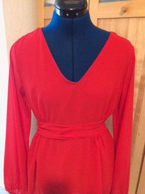 Rote Bluse mit Schleife zum Binden, Gr. S