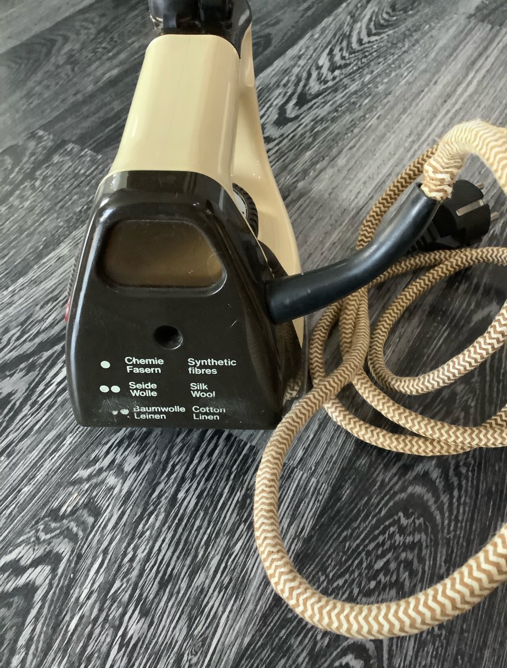 Bügeleisen, Dampfbügeleisen, Vintage, retro