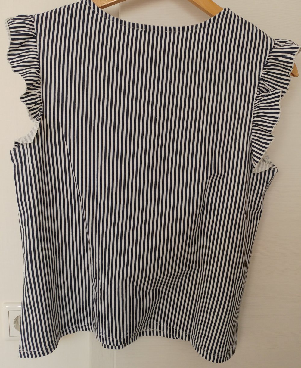 blau weißes Top