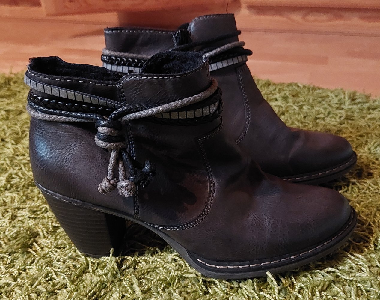 Braune warme Stiefeletten