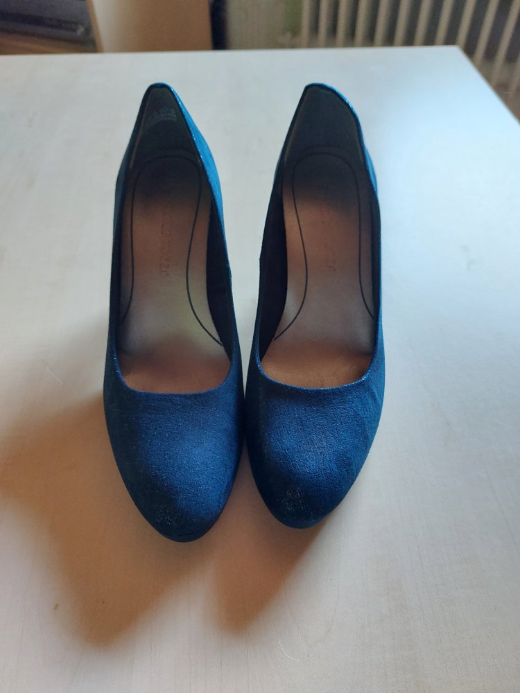 blaue Pumps