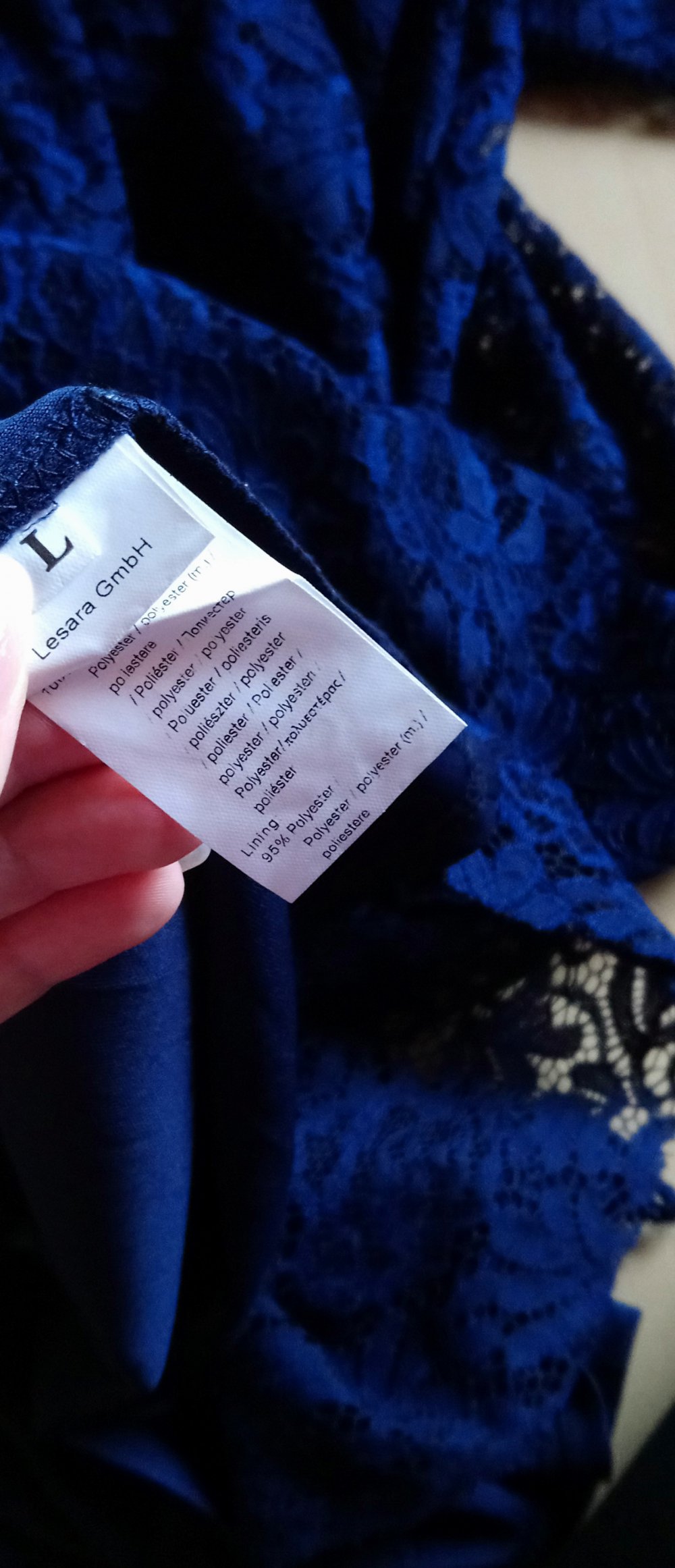 Blaues Spitzenkleid 