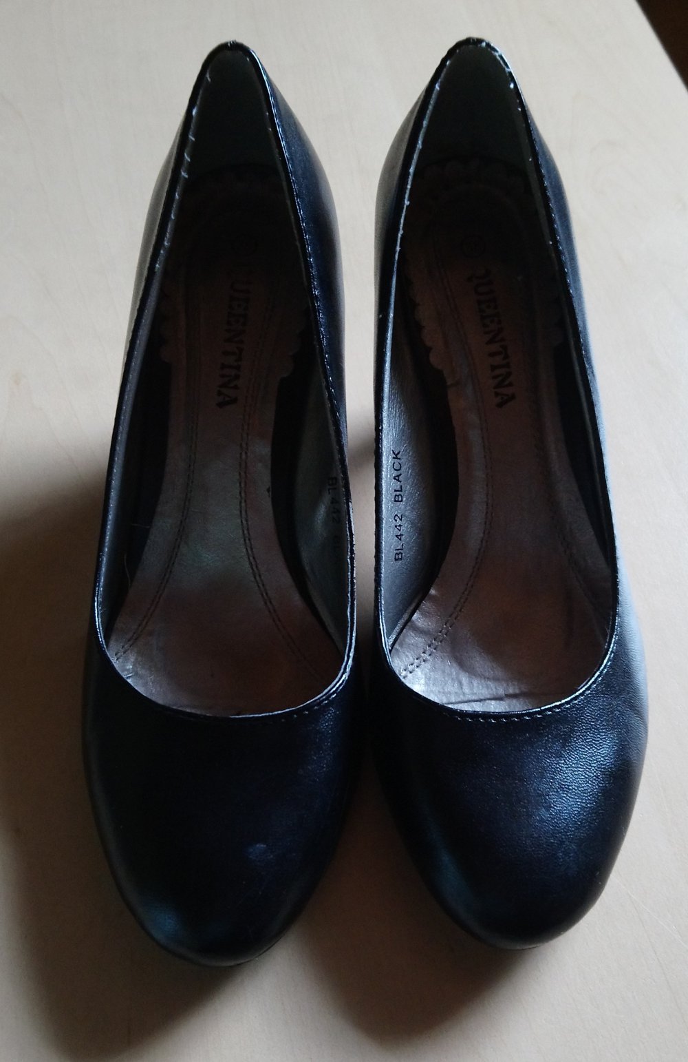 Schwarze Pumps