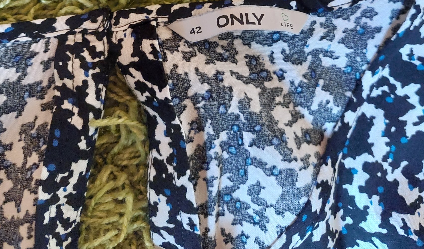 Gemusterte Bluse 
