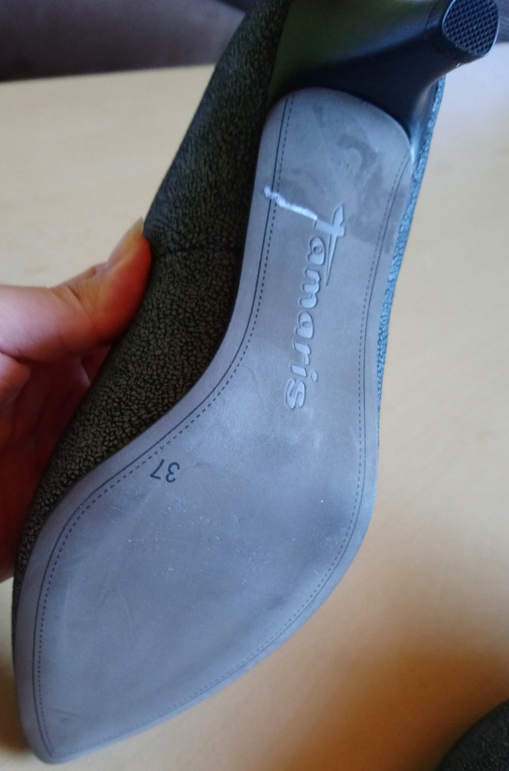 Leicht spitze Pumps 