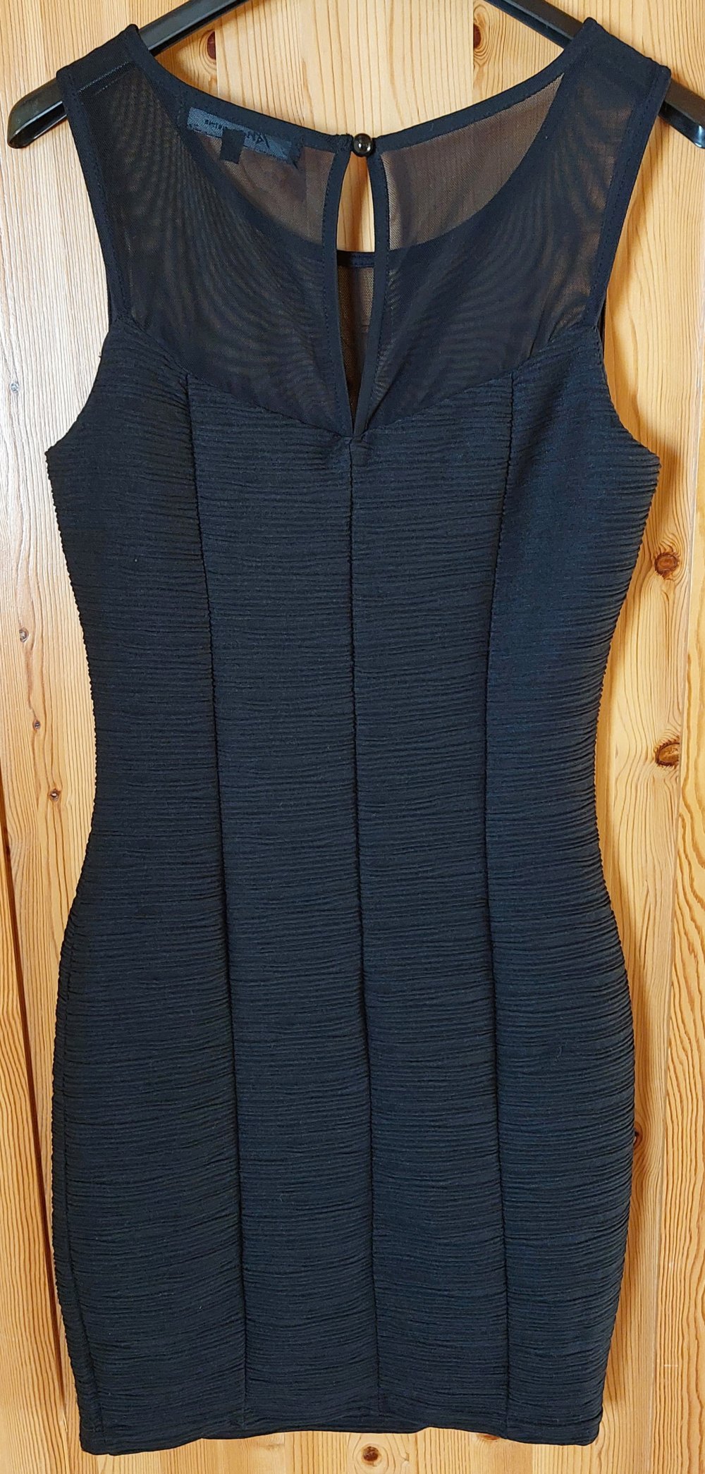 Schwarzes Minikleid 