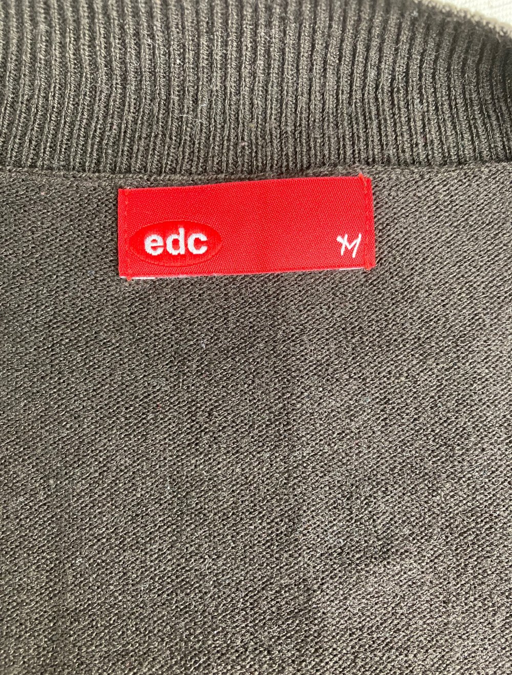 edc brauner Pullover V-Ausschnitt