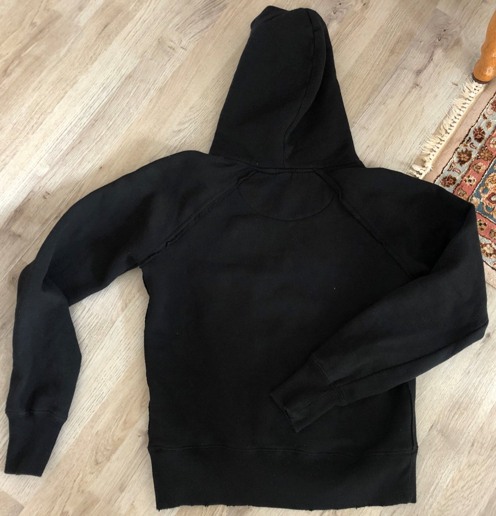 Pullover mit Kapuze