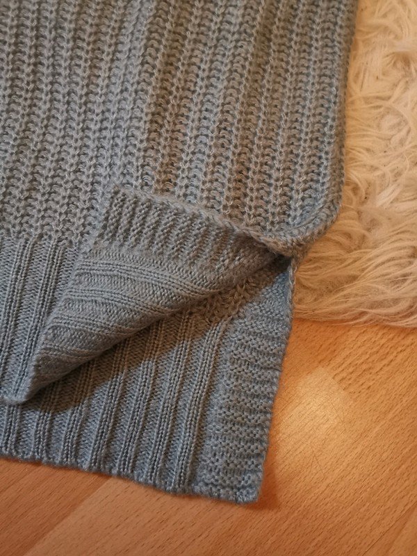Cozy winter pullover mit Schlitz
