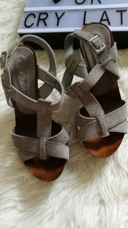 Holz High heels