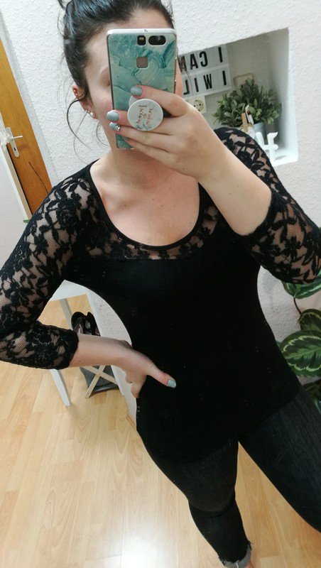 Spitzen Pulli