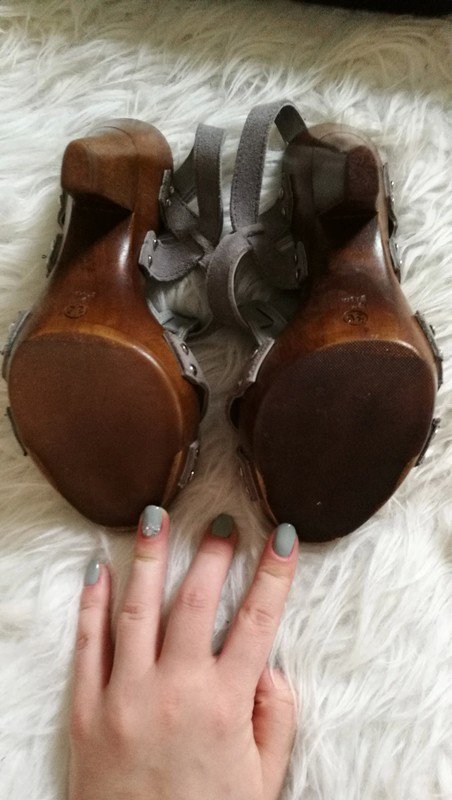 Holz High heels