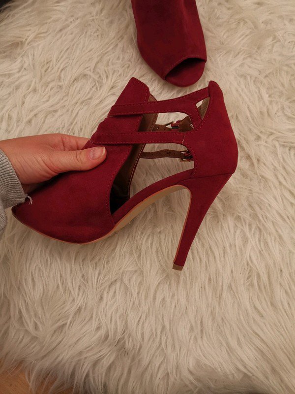 High heels cut out