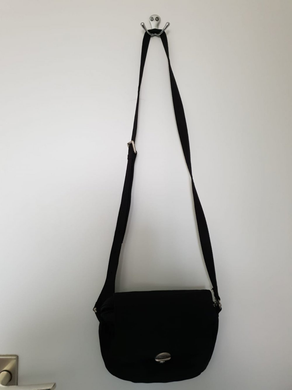 Schwarze kleine Tasche Umhängetasche ESPRIT