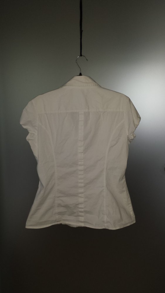 Weiße Bluse mit kurzen Ärmeln von Sisley