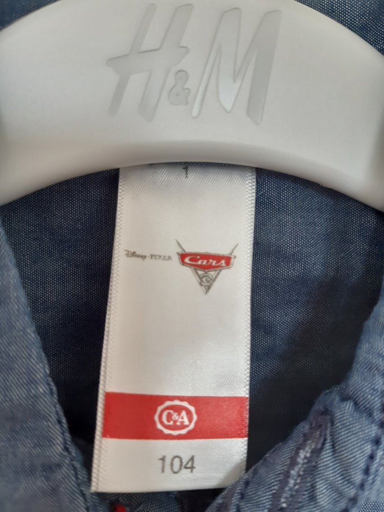 Schickes Sommerhemd von C&A mit Cars-Motiv