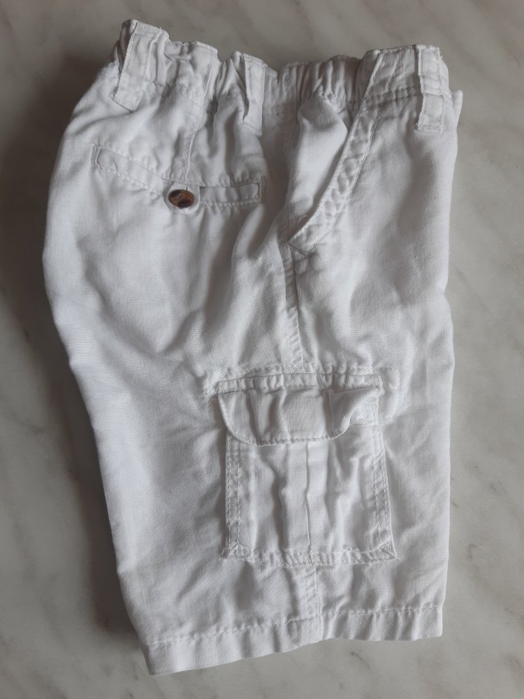 Neuwertige Chino-Shorts aus Leinen von H&M Größe 86