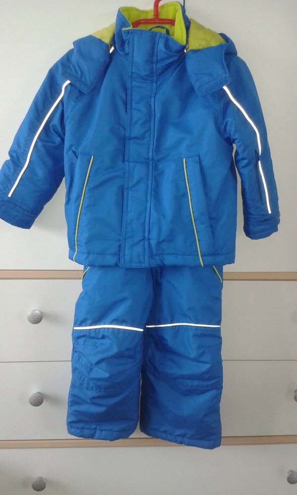 Toller Schneeanzug von Zebralino