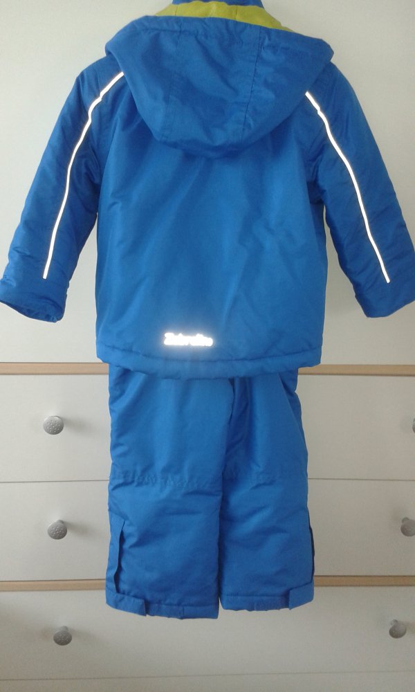 Toller Schneeanzug von Zebralino