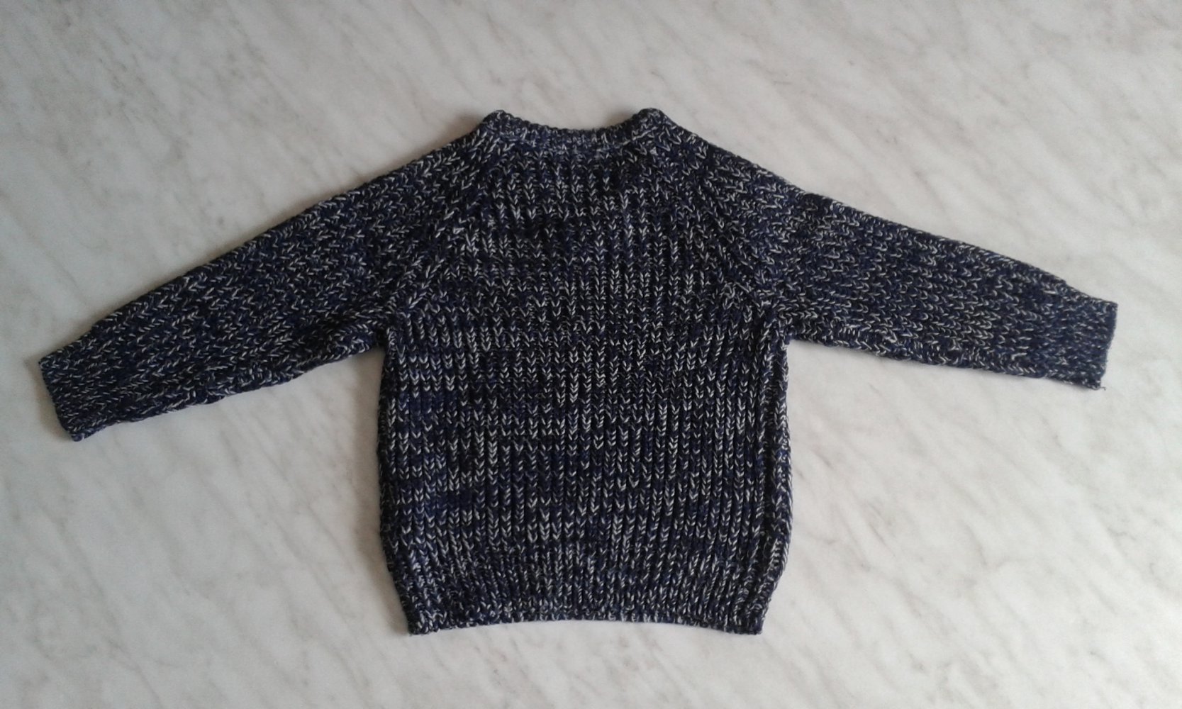Pullover mit V-Aussschnitt