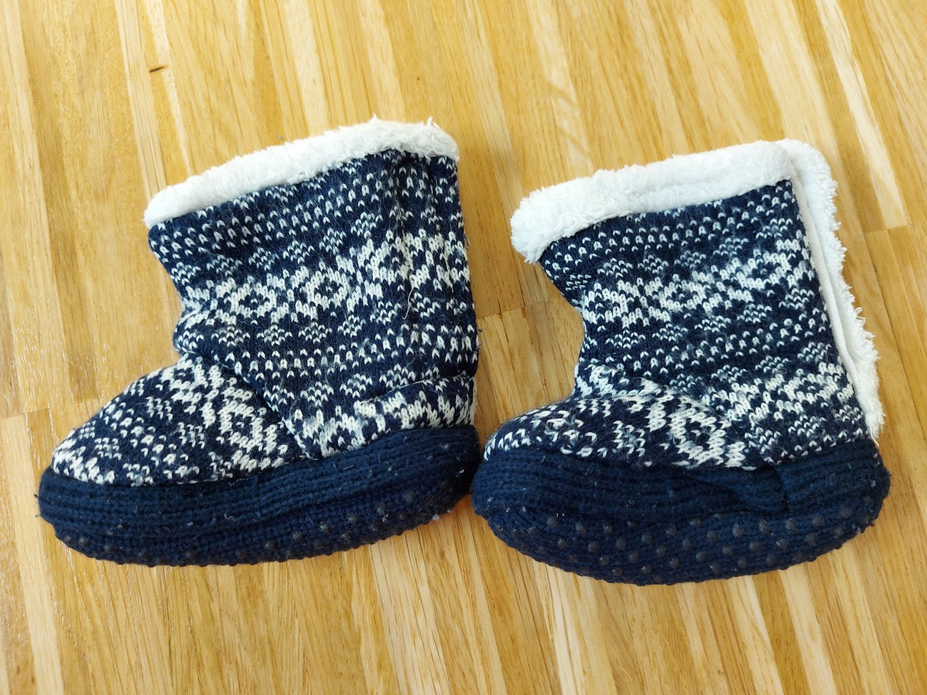 kuschelige Winterbabyschuhe von H&M, Gr. 18/19