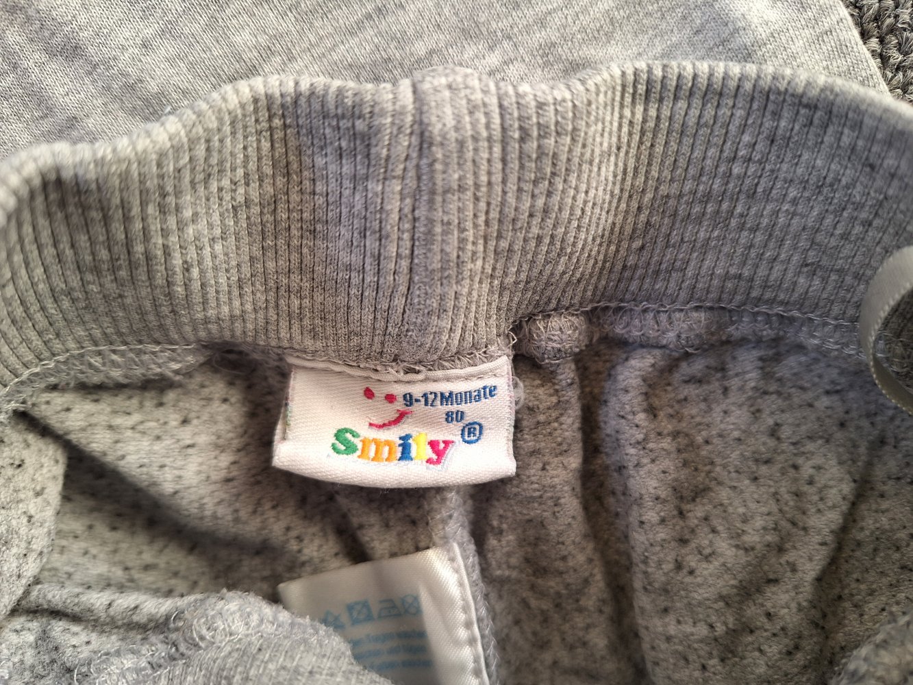 graue Jogginghose Gr. 80