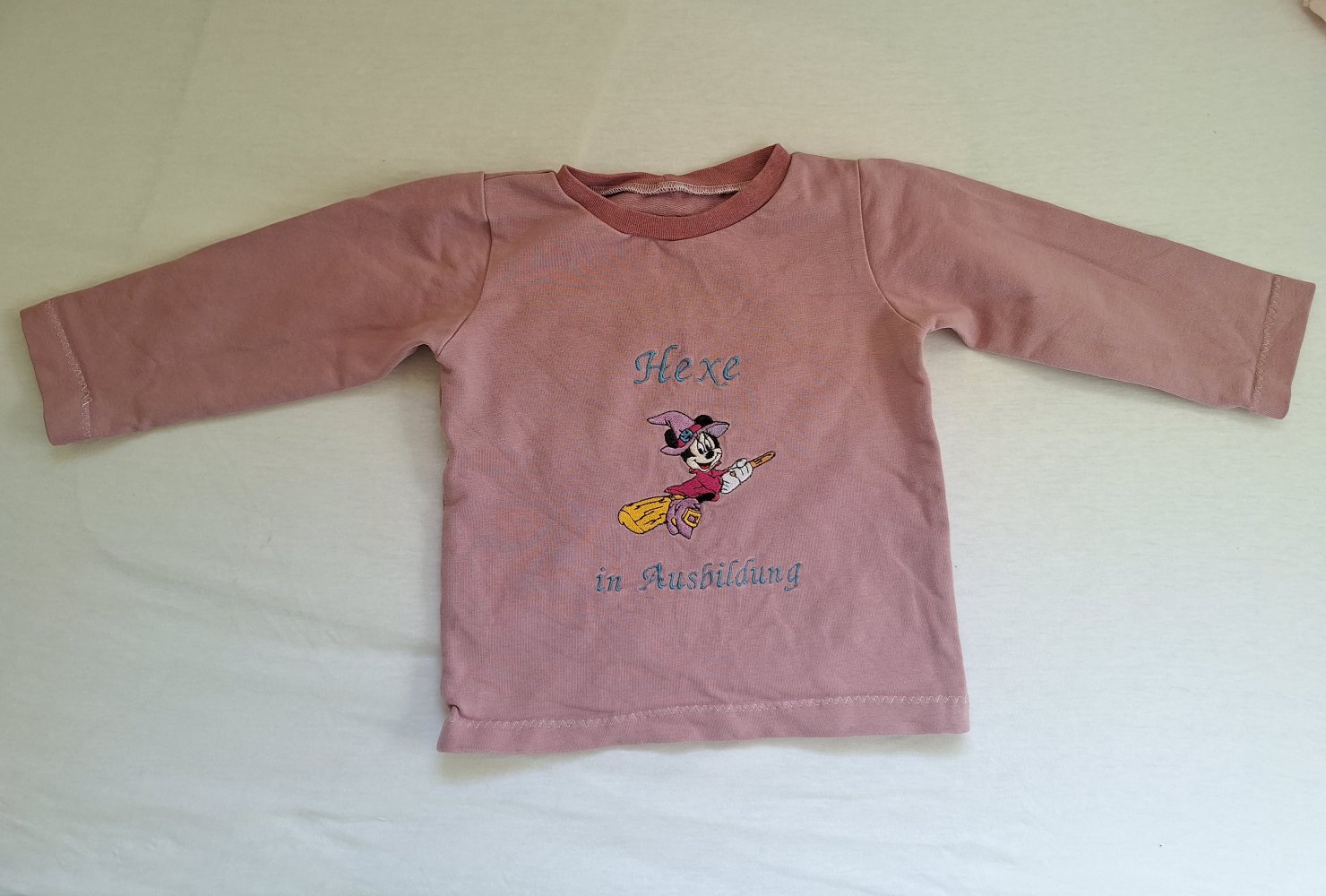Rosa Langarmpullover mit Minnie Maus 