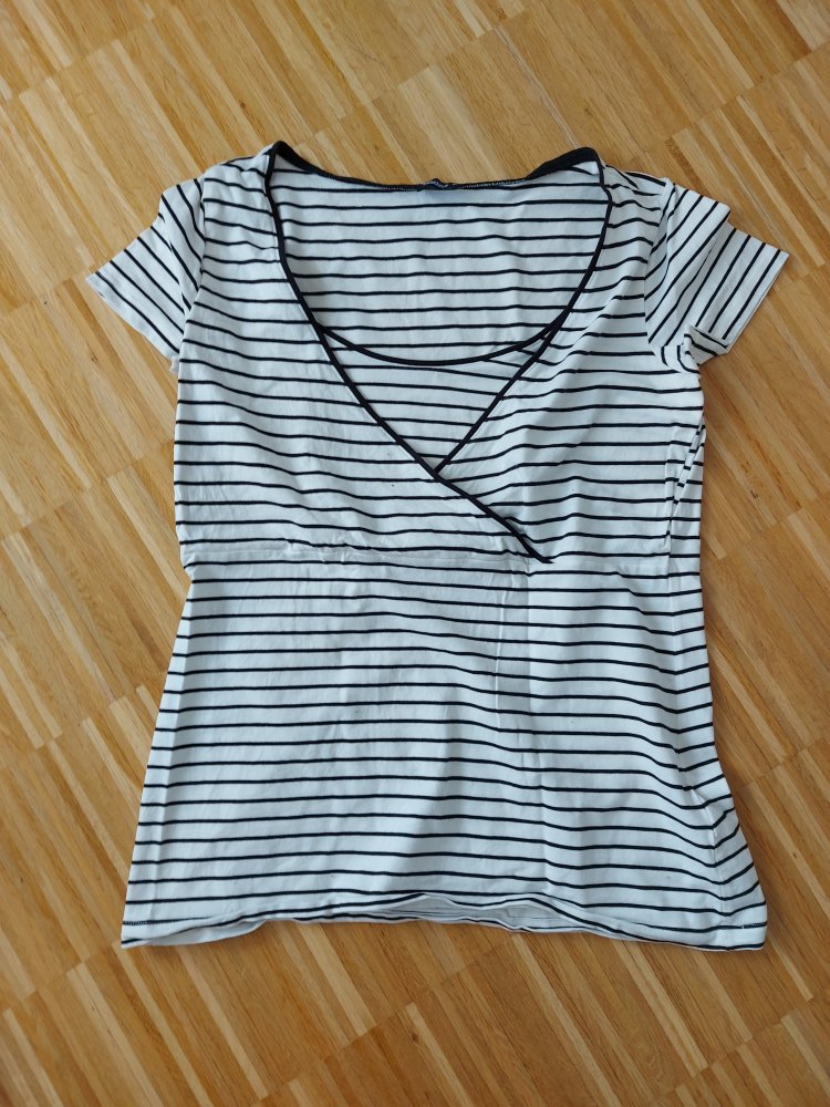 Doppelset Still-T-Shirts schwarz und gestreift, Gr. M