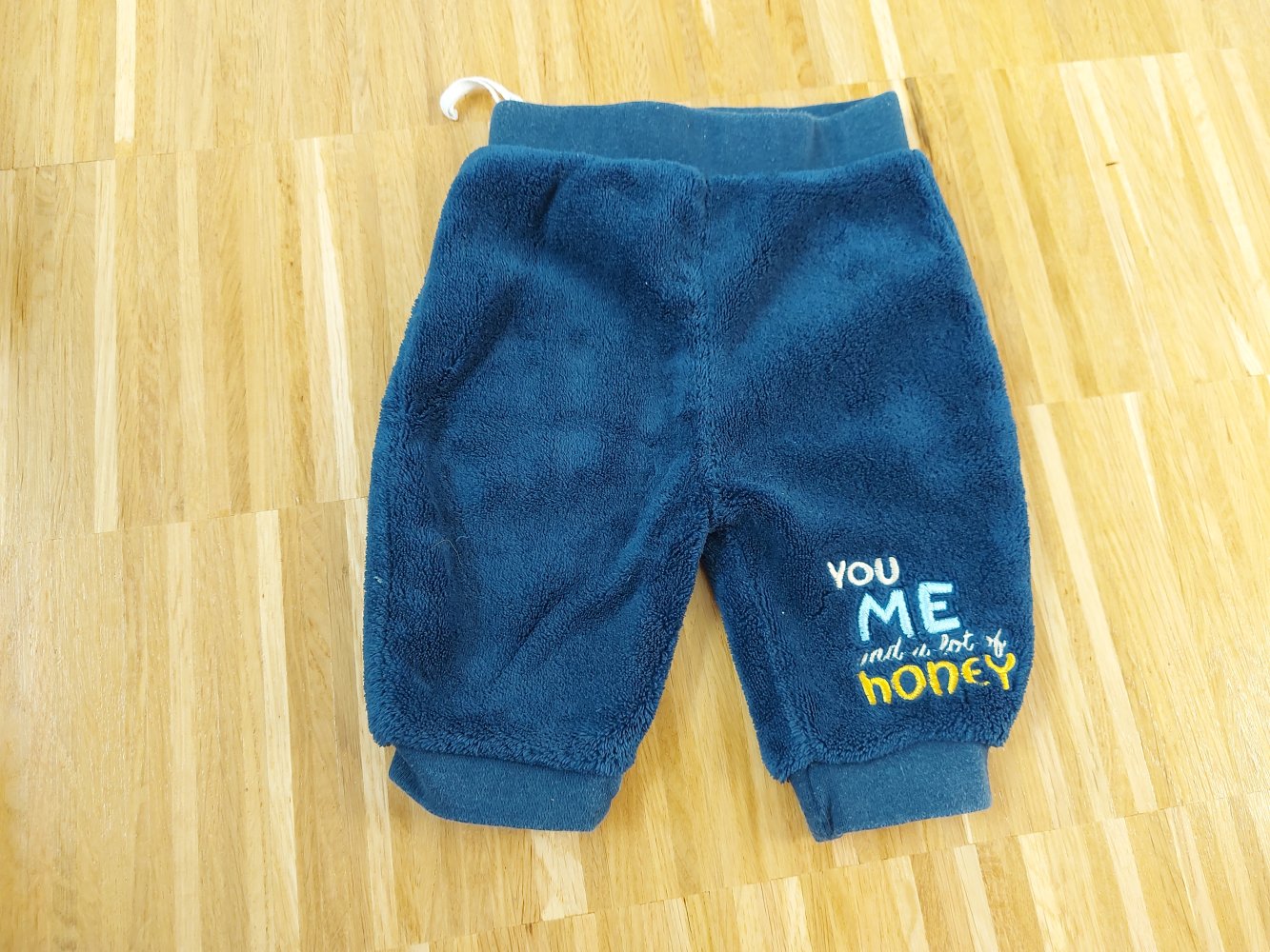 flauschige dunkelblaue Hose 