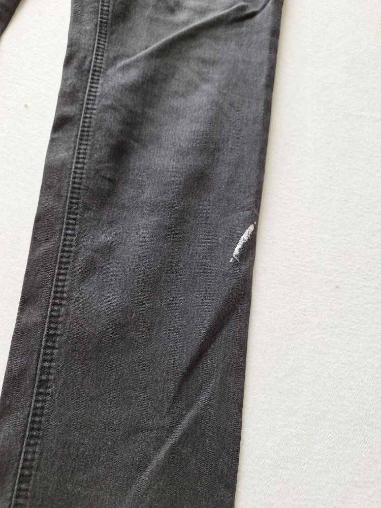 Schwarze Malerjeans, Gr. 40