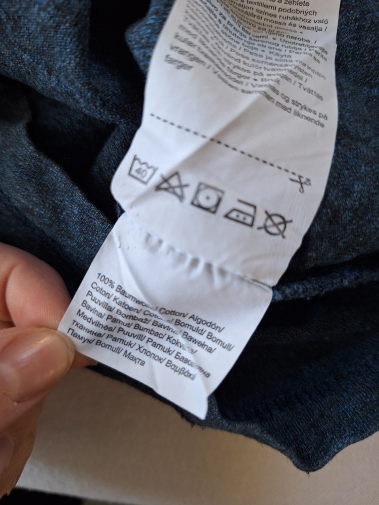 Dunkelblauer Langarmpullover 