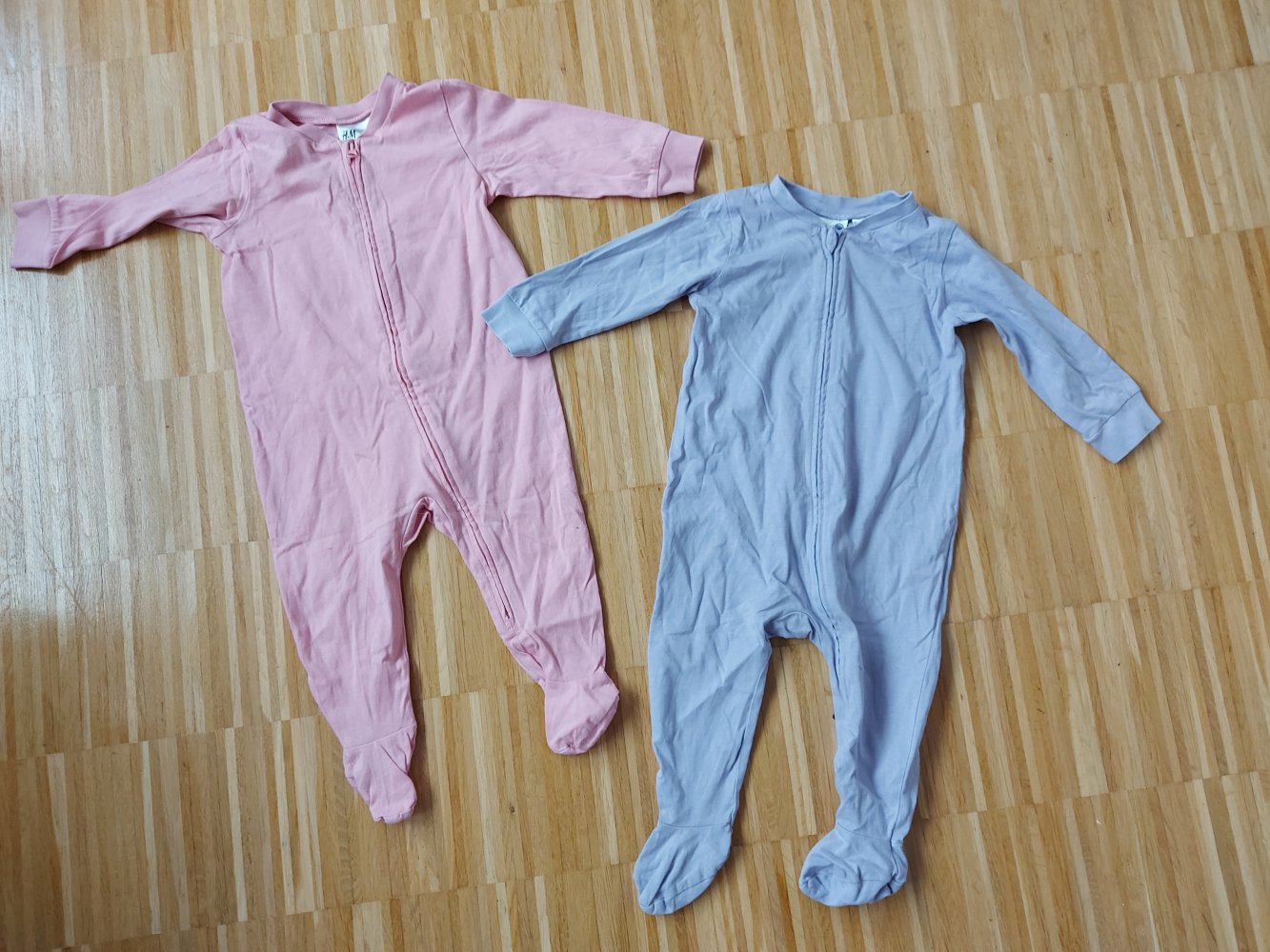 2er-Pack langer Schlafanzug mit Zipper, Gr. 74 rosa und flieder/lila