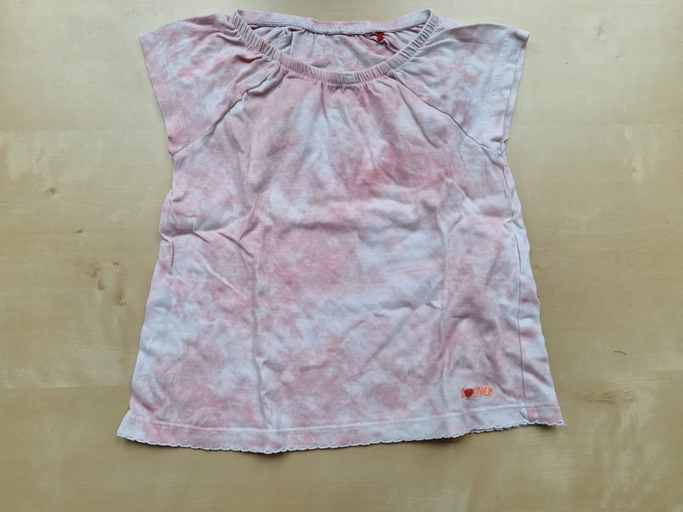 kurzärmliges rosa Batik- T-Shirt Gr. 80